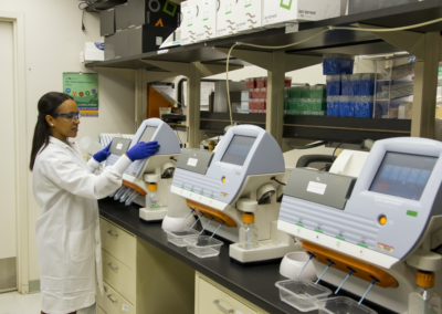 Women in a lab