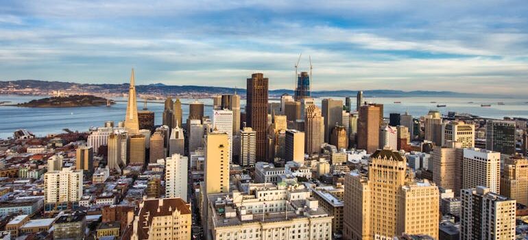 reasons people are moving to the Bay Area